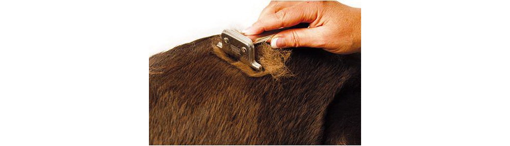 Furminator Show Tech pentru naparlire